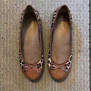 Women's Vionic Minna Tan Leopard Leather